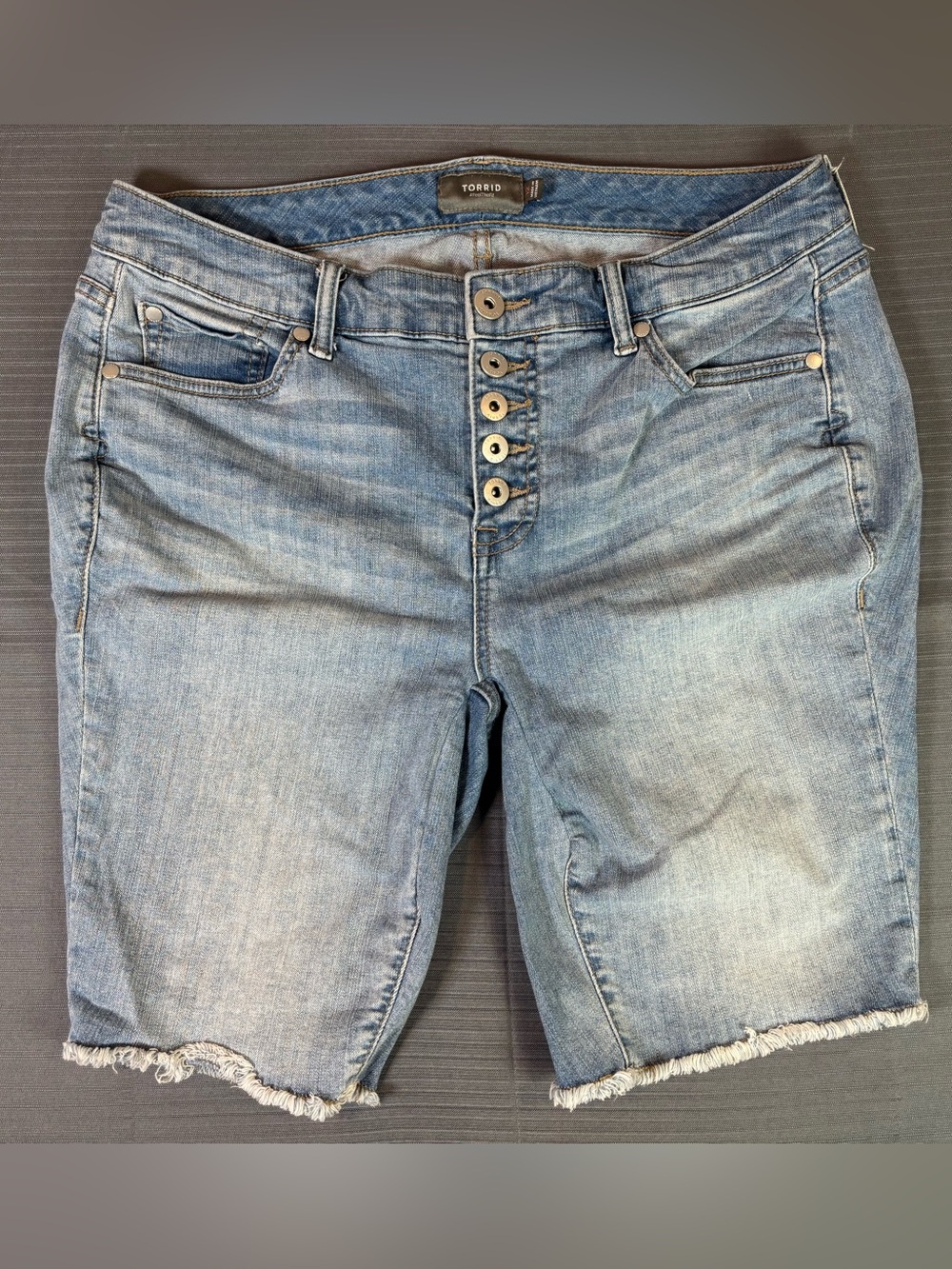 Torrid Button Fly Denim Shorts Size 12 High Rise Stretch Raw Hem